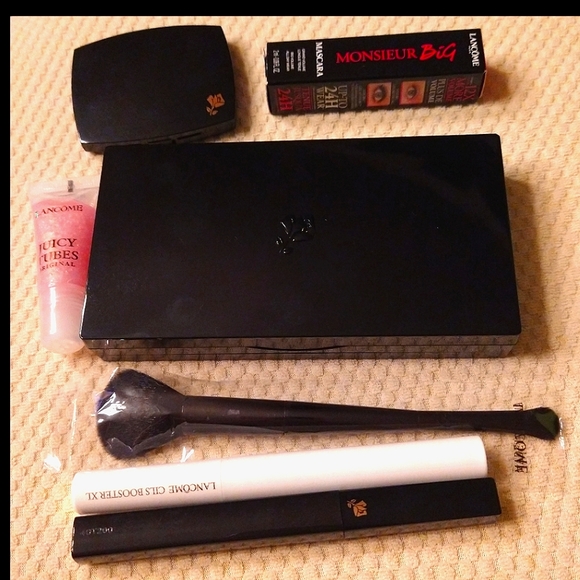 7PC 🔥Lancome A Parisian Wanderlust Eye and Face Palette with Brush, 16 Shades🔥 - Picture 8 of 13